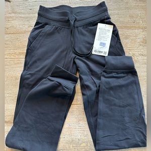Lululemon Ready to Rulu Jogger